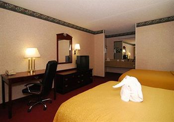 Hotel Super 8 By Wyndham 3*